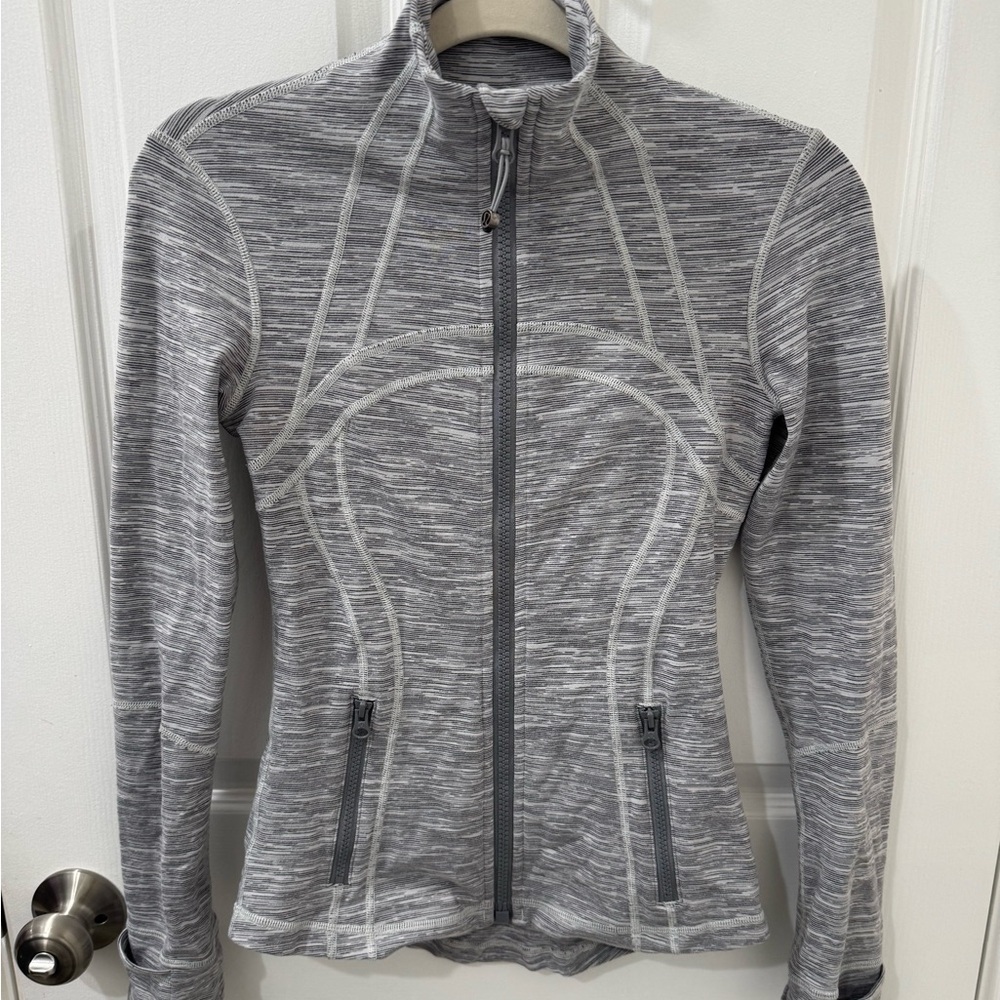 Lululemon Women's Define Heathered Gray Work Out Jacket Size 4